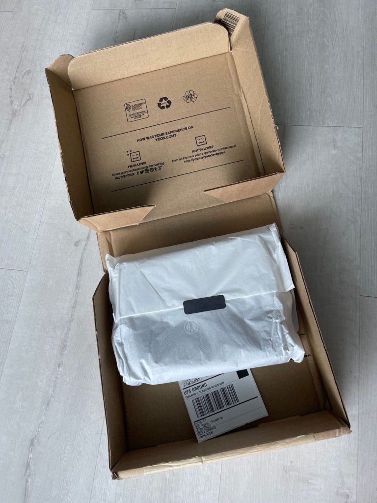Luxury Unboxed: A YOOX Review for the Fashion-Forward Shopper